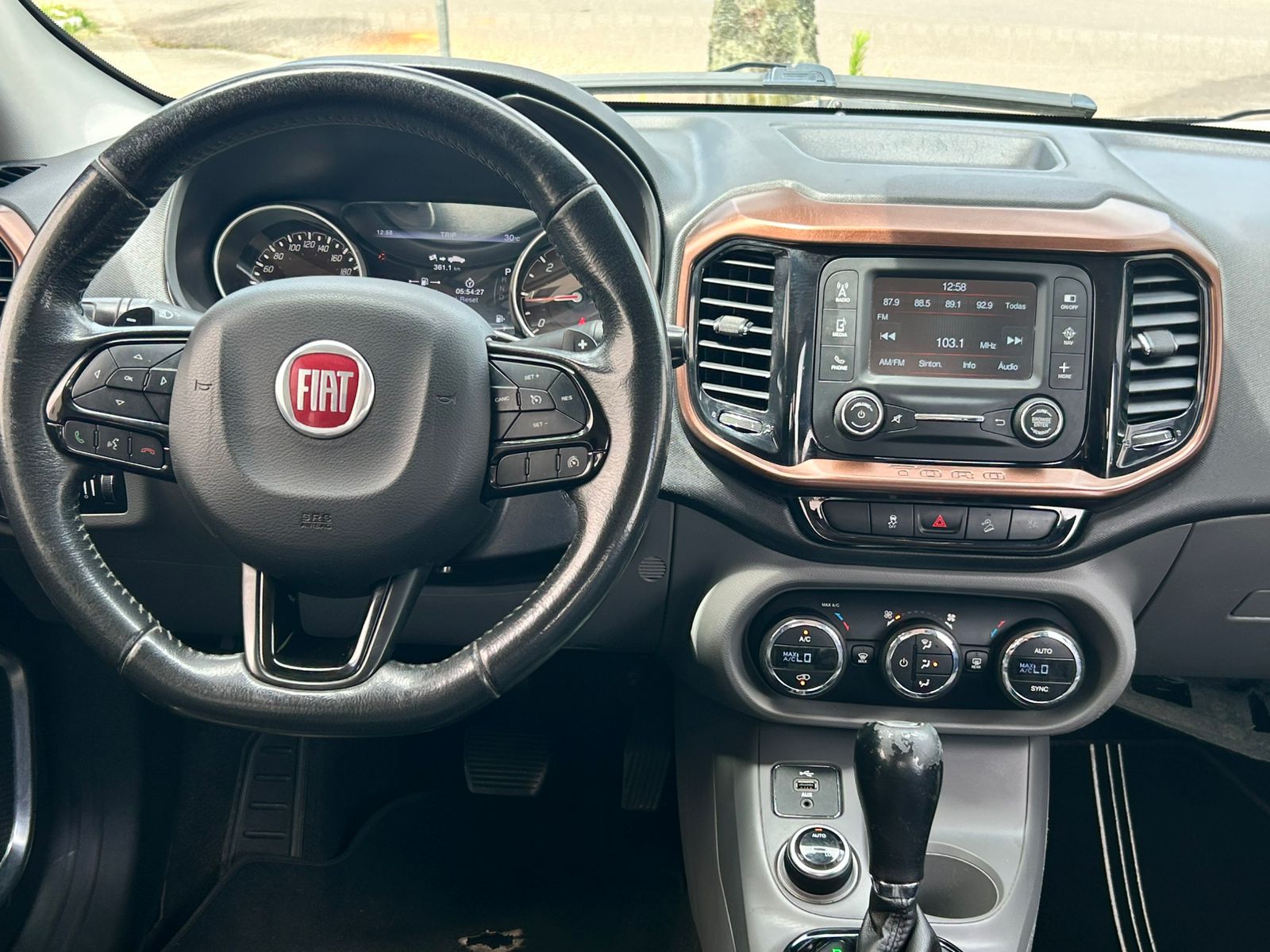 05bdd33e-50fc-4822-a03a-eb1cd92d0c9c