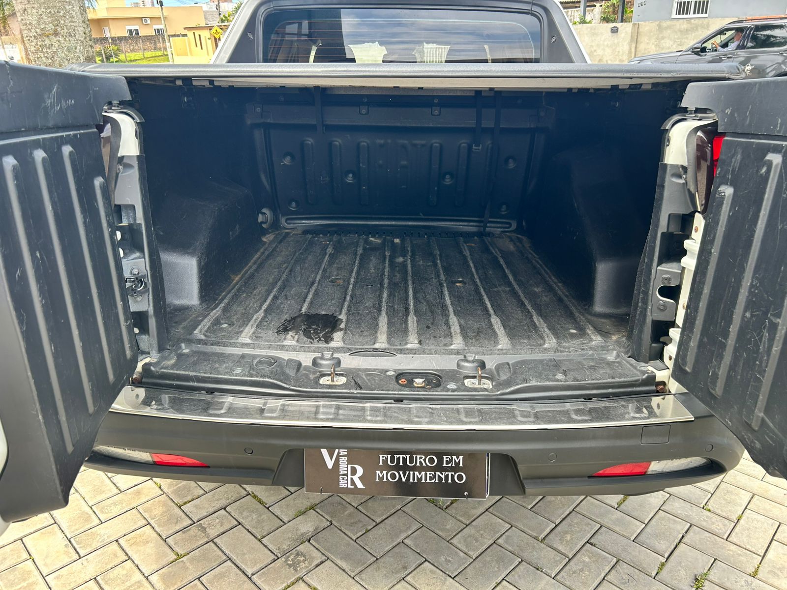 2f945f1a-c093-4ed8-b530-0a23dfe14a28